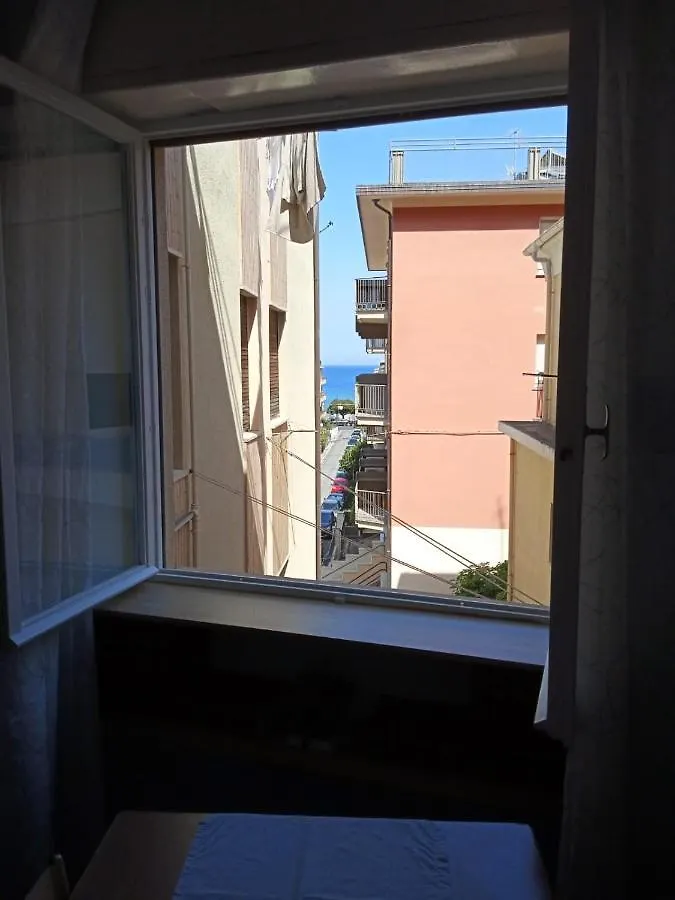 Apartment Appartamento Bergamo Laigueglia